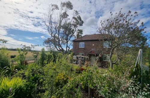 Emsworth Bed & Breakfast | Varr House @ Meadow View