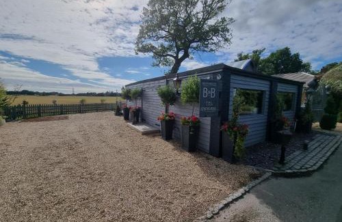 Emsworth Bed & Breakfast | Varr House @ Meadow View