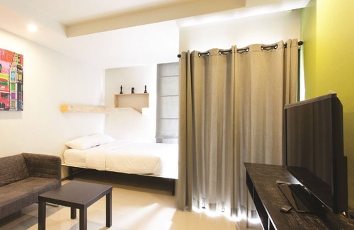 Nong Bon Hotel | Varrzon Residence Srinakarin 56