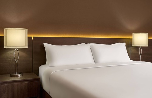 Whyte ave Hotel | Varscona Hotel on Whyte