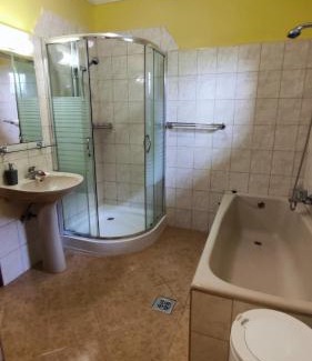 Gyoparosfuerdo House | Vascsacsi Nyaraló