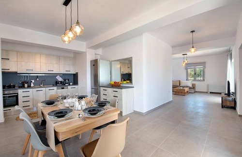 Paxos Villa | Vasiliki Villa 4 BR villa with pool and sea views