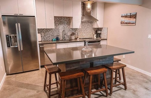 Yucca Valley House | Vast Desert Views & Privacy · Pipes Canyon Lookout