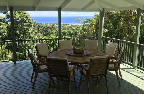 Nikao Tapere House | Vast family home, tranquil hillside location with Pacific views