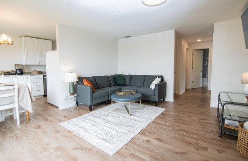 Pacific County House | Vast Views of the Willapa River