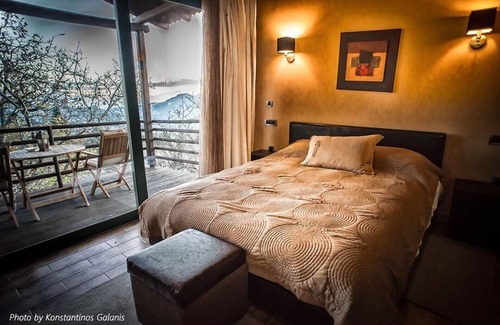Mesaia Trikala House | Vathyskia Guesthouse
