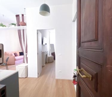 Rione XIV Borgo Apartment | Vatican Apartment Borgo Pio 160 by MSuite