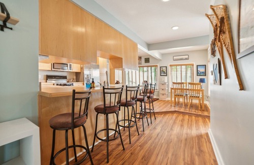 Curtis Township House | Vaughn Lake Escape:Endless Days on the Water – Swim, Boat & Relax!