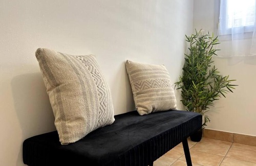 Montereau-Fault-Yonne Apartment | Vaugirard - 4 pers Terrasse