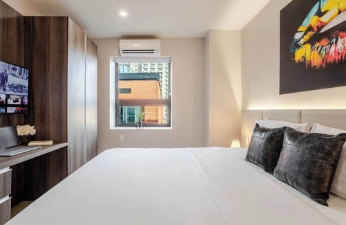 Gay Village Hotel | Vault King – Heart of Montreal