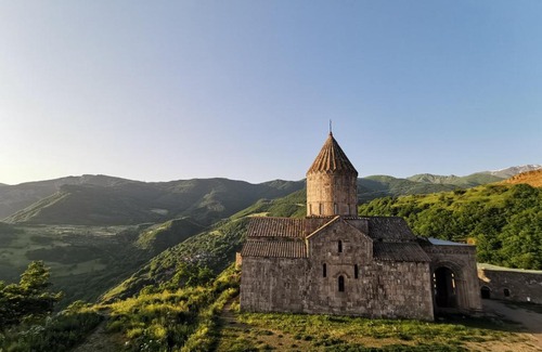 Tatev House | Vazken