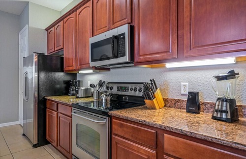 Florida Central Atlantic Coast Apartment | VC11-405 - New Listing - Near All Major Attraction