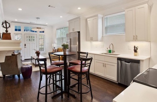 Seventh Ward House | VCAY-Stylish Bucket-List Check Off Near French Quarter