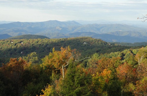 Beech Mountain House | VCI - 4 Seasons at Beech Suite