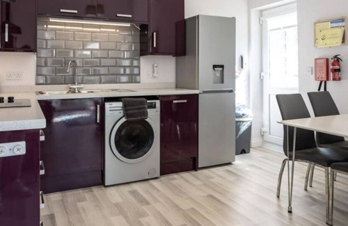 Shanklin Apartment | Vectis Holiday Homes, Modern, spacious apartment, great location, free WIFI