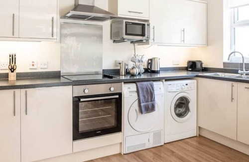 Shanklin Apartment | Vectis Holiday Homes, Modern, spacious apartment, great location, free WIFI