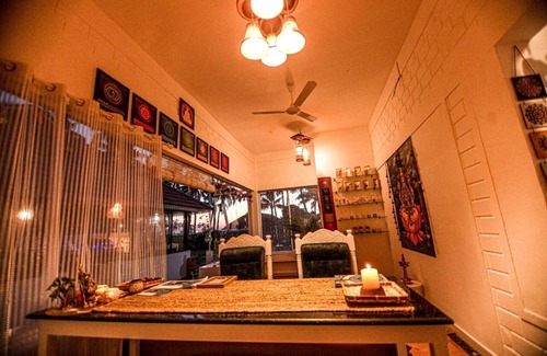 Kodungallur Hotel | Veda5 Ayurveda Living Village