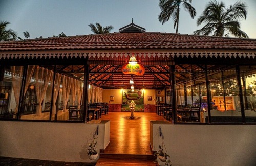 Kodungallur Hotel | Veda5 Ayurveda Living Village