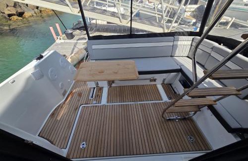 Bourgenay Boat Rental | Vedette MYLA Merry Fisher 10,95 Fly