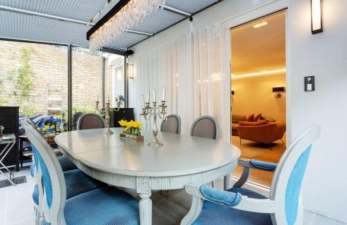 South Kensington House | Veeve - Lavish and Luxe