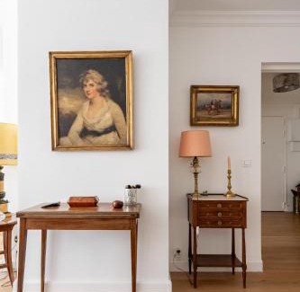 Neuilly-sur-Seine Apartment | Veeve - Refined Retro