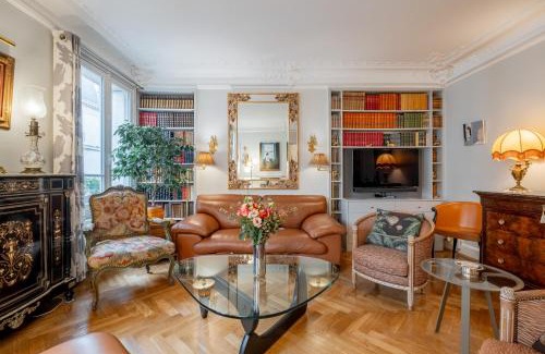 Ternes Apartment | Veeve - Triumphant Design