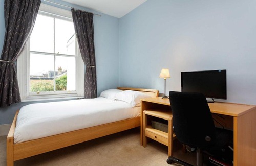 Ealing Common House | Veeve - Webster Gardens