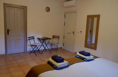 Coin Bed & Breakfast | Vegan Guesthouse Finca Pereila