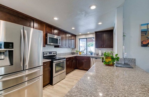 Rancho Oakey House | Vegas Oasis Summary: