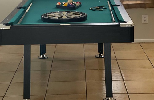 Rhodes Ranch House | Vegas Oasis-Wet n Wild, Airport, The Strip, Poker, pool table