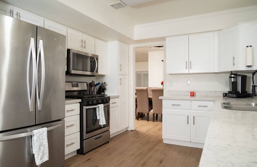 Spring Valley House | Vegas Retreat, Heated Pool ☼, 10 Min to Strip