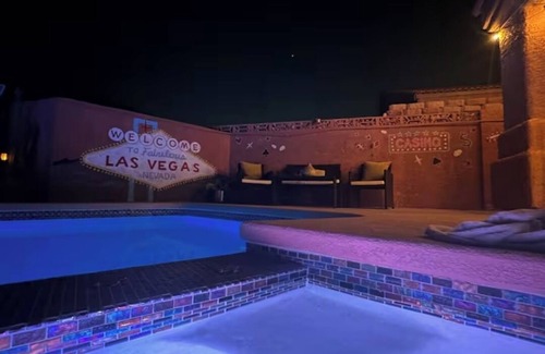 Paradise House | Vegas Tranquil Oasis Sparkling Pool/Spa+Slots+420