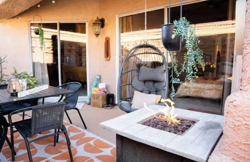 Paradise House | Vegas Tranquil Oasis Sparkling Pool/Spa+Slots+420