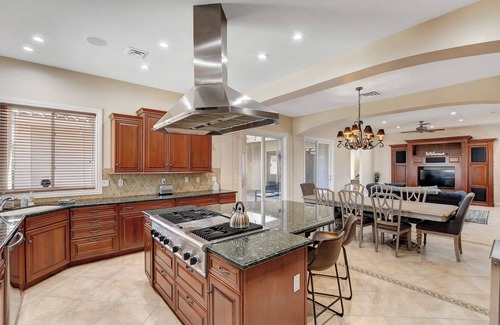 Spring Valley House | Vegas Villa w Pool, BBQ, Tennis Court & Volleyball for Large Groups