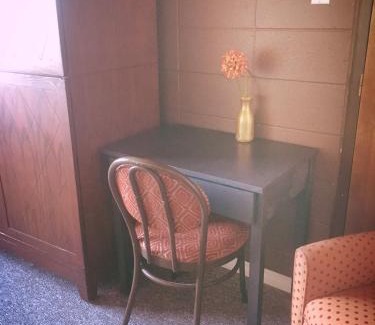 Vegreville Hotel | Vegreville Garden Inn
