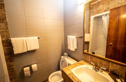 Vegreville Hotel | Vegreville Garden Inn