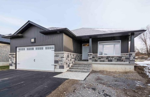 Trenton House | Vel’s Villa