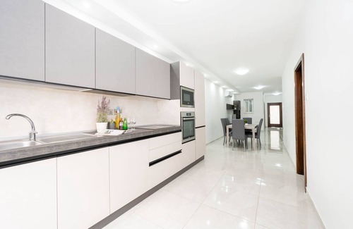 Gzira Apartment | Vela Blu Rose Court