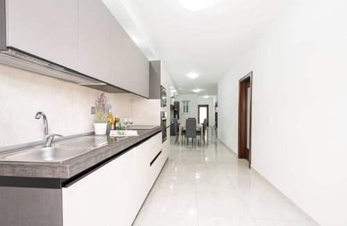 Gzira Apartment | Vela Blu Rose Court