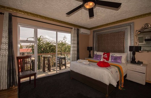 Port Elizabeth House | Vela Inn Unit 3, Algoa Park