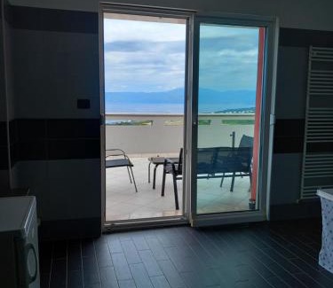 Hreljin Apartment | Veliki apartman Barbara s jacuzzijem za dvoje- Hreljin Jadranovo Rijeka