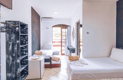 Barra Velha Hotel | VELINN Pousada Casa de Pedra Ilhabela