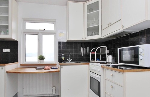 Grenivik House | Vellir- Home with a view