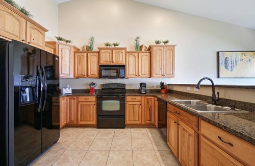 Fruita House | Velo II: Dog Friendly & Large Yard!