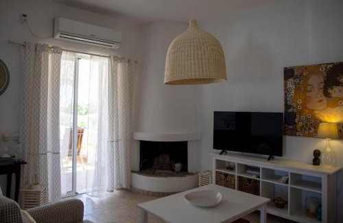 Milos Apartment | Veloudi's Apartment 1