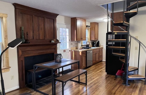 Willis House | VeloWay Chalet for the cyclist in you! by Buffalo Mountain Getaway