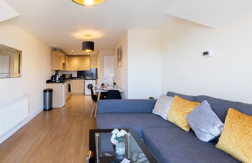 Hoddesdon Apartment | Velvet 1-bedroom penthouse, Clockhouse, Hoddesdon