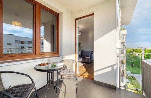 Rzeszow Apartment | Velvet Apartment with Balcony in Rzeszow by Noclegi Renters