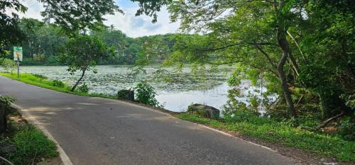 Bandaragama Villa | Velvet Lake Holiday Home