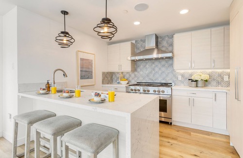 Santa Ana Heights House | Velvet Sand I by AvantStay | Steps to Newport Beach w/Outdoor Kitchen & Hot Tub